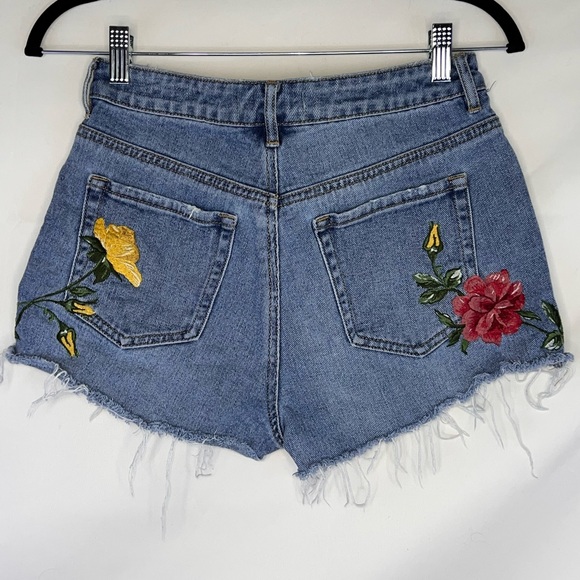 PacSun Women Jeans Shorts with Embroidery 27 - Picture 2 of 7